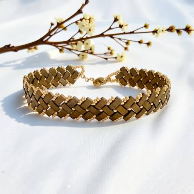 Bracelet tissé à la main – en perles Miyuki Tila bronze et doré triple